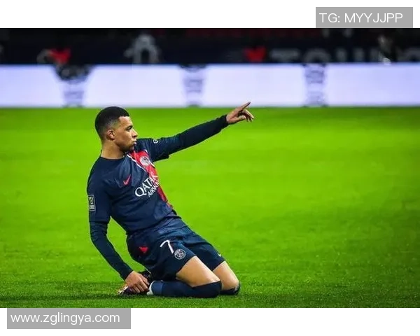 意甲激战那不勒斯逆转巴黎圣日耳曼帽子戏法引爆全场激情